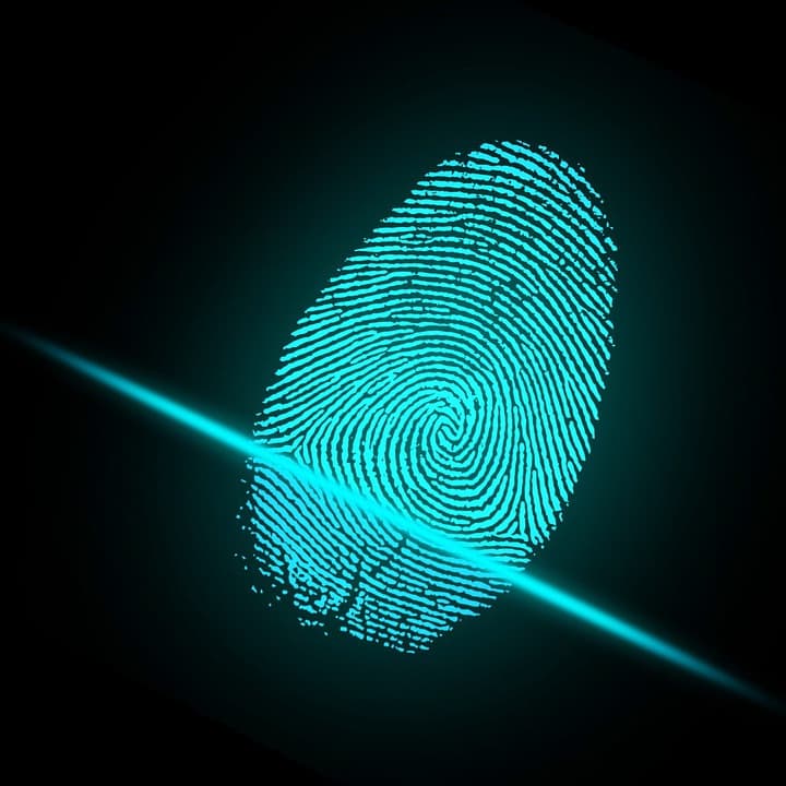 Das Biometrische Zeitalter: Fingerabdrücke in europäischen Personalausweisen sollen für mehr Sicherheit sorgen